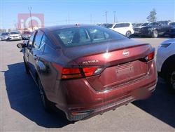 نيسان ألتيما